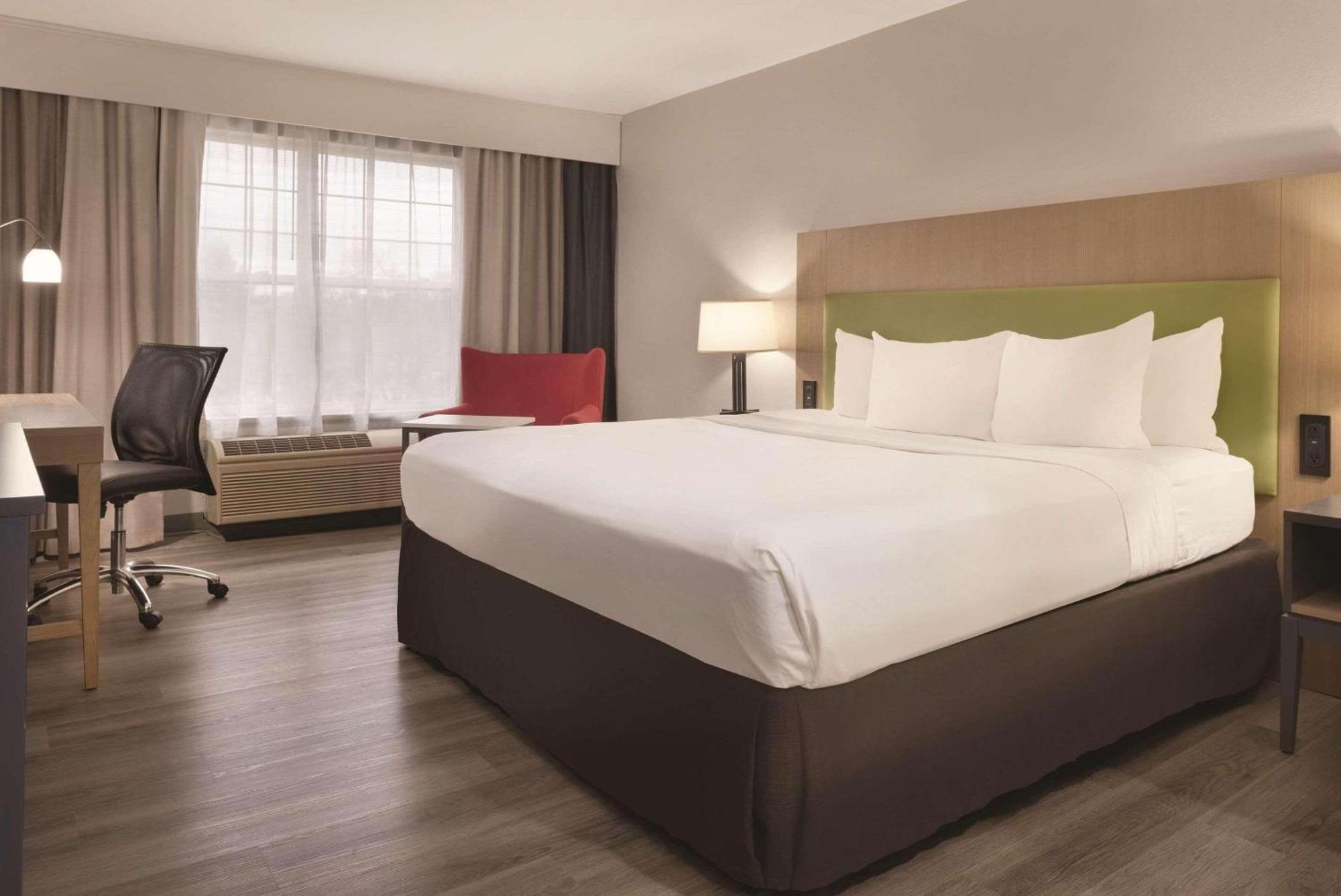 Country Inn & Suites By Radisson, Cedar Falls, Ia מראה חיצוני תמונה