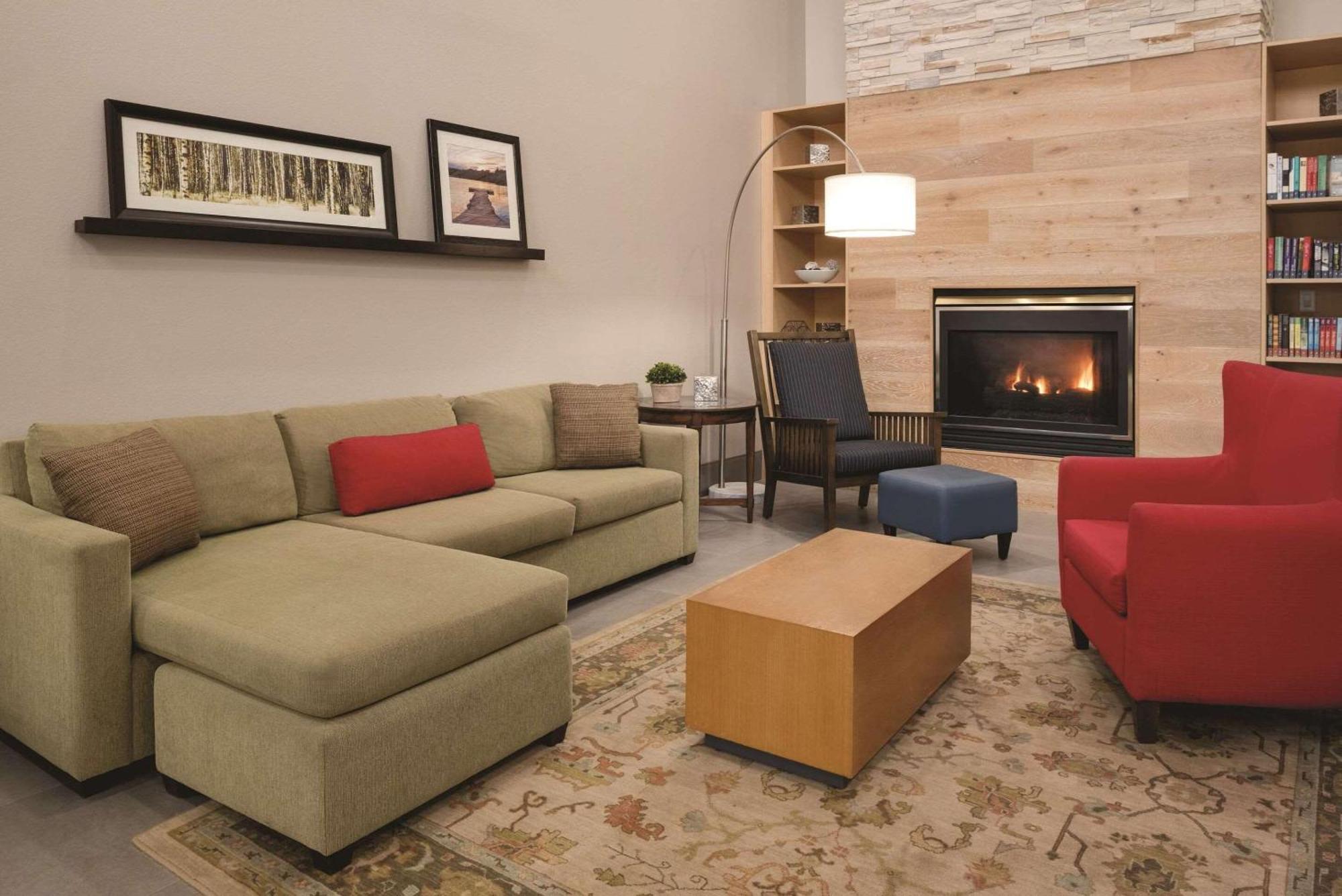 Country Inn & Suites By Radisson, Cedar Falls, Ia מראה חיצוני תמונה